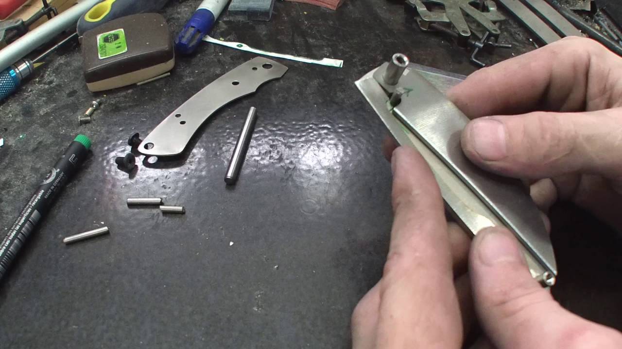 Designing a slip-back folding knife