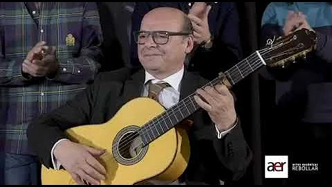 Maestro Miguel de Badajoz con guitarra luthier Abr...