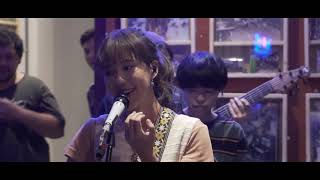 EARTH PATRAVEE - ขอโทษดาว [Live @ Let It Beer]