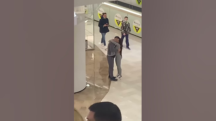 PAPARACO: Stanija i Marko uhvaćeni u šopingu kako se ljube pred svima