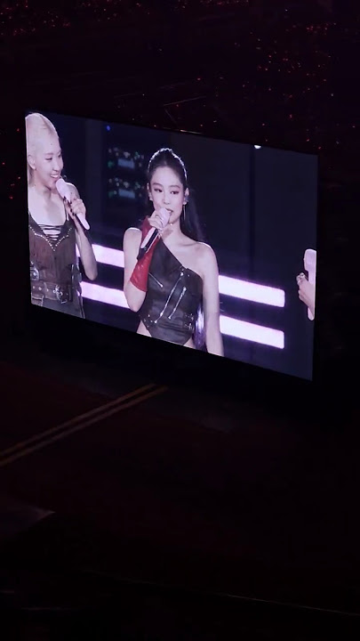 they love each other ❤️ DEADLINE TOUR #blackpink #deadline #jump #jennie #lisa #rosé #jisoo #goyang