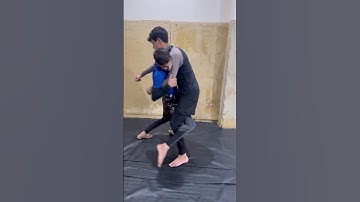 Single leg defance with takedown 🥋🤼🦍#bjjlifestyle #bjjlove #bjjkids #bjjsubmissions