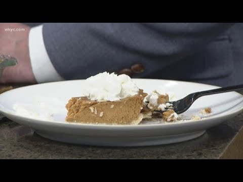 Thanksgiving recipes: Making pie crust with Maureen Kyle's mom