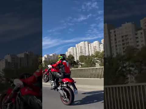 Ducati Monster 696 Wheelie!