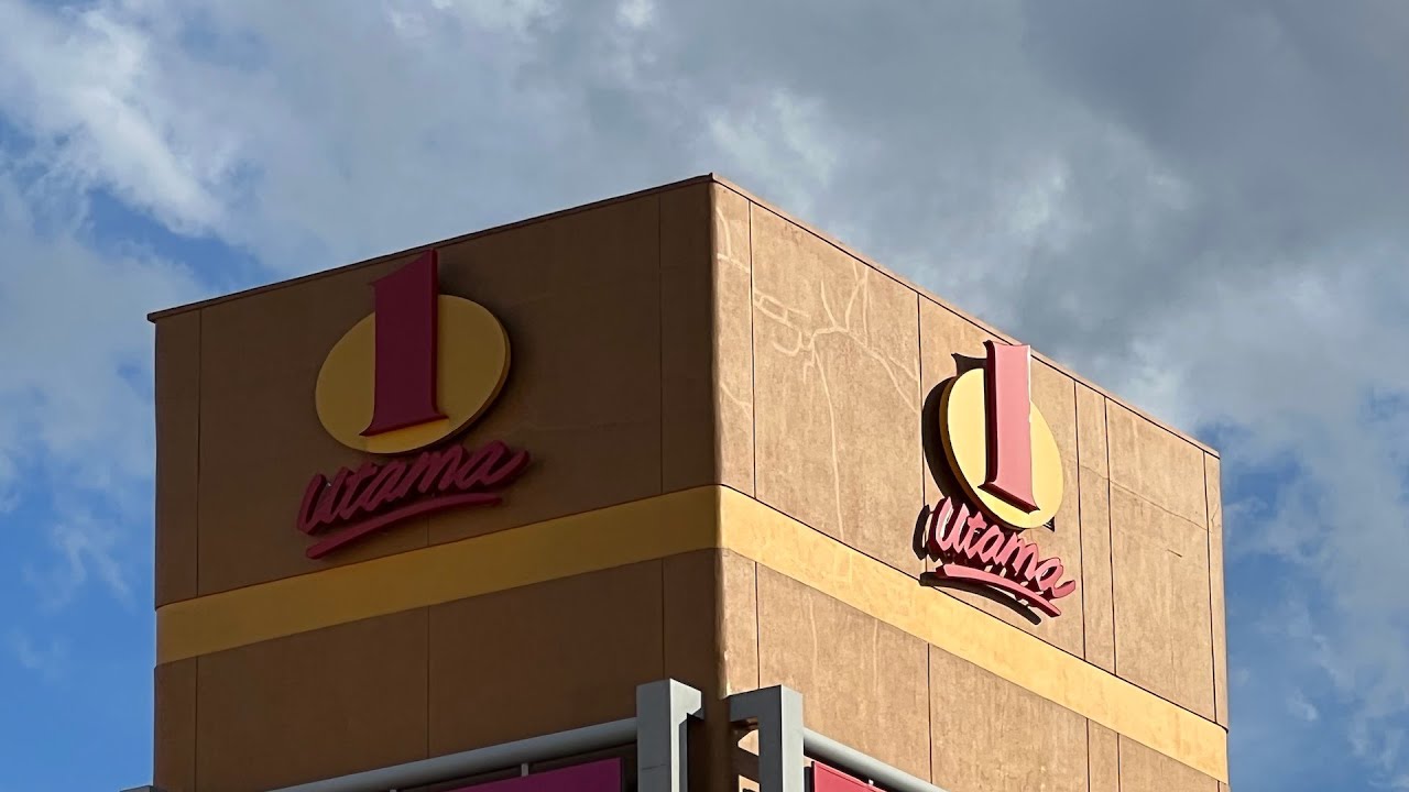 Car Park 24 - 1 Utama Shopping Centre Multi-Level, Petaling Jaya, Selangor, Malaysia