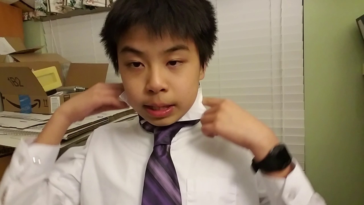 How to Tie a Tie: Four in Hand Knot 