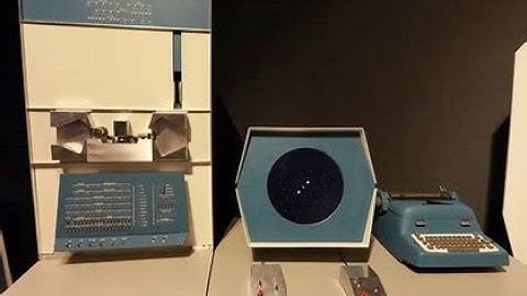 The Very First Computer / Video Games - Space War - 1962