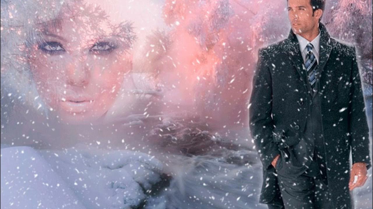 Мы опять шли навстречу новым дням погоды. Женщина в метель. Мужчина в снегопад. Падающий снег.