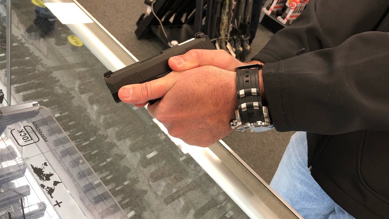 SIG P365 : My Opinion After Putting My Big Mitts On It?