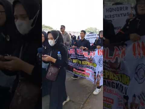 Teriakan Guru Honorer Purwakarta - Angkat Honorer Purwakarta Sekarang Juga #shorts