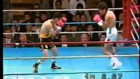 10-11-92 WBC Strawweight Ricardo Lopez vs Rocky Li...