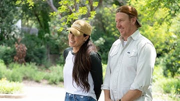 Chip and Jo Look Back on Their First Fixer | Fixer Upper: The Lakehouse | Clip | Magnolia Network