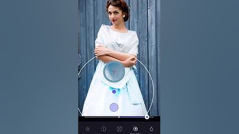 How to Adjust similar color regions using LightX Photo Editor for iOS