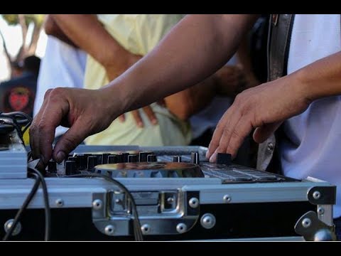 Live DJ Percy Flash House