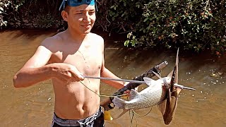 INCREIBLE PESCA DE BOCACHICOS CON ARPON