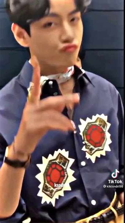 KIM TAEHYUNG GANTENG BANGET