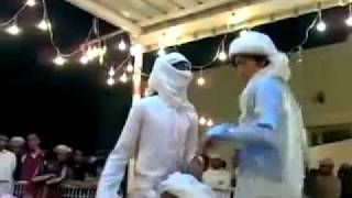 ‫رقص خكاريه بحفله‬‎ - YouTube.flv