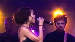 Enrique Ft Nadiya - Tired Of Being Sorry Live