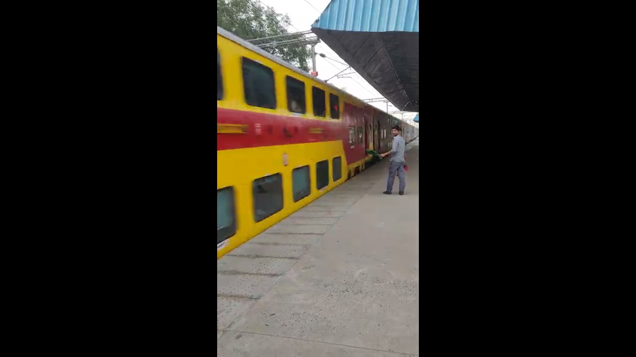  Gatiman india fastest train speed 160  short