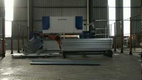 Robotic press brake bending cell