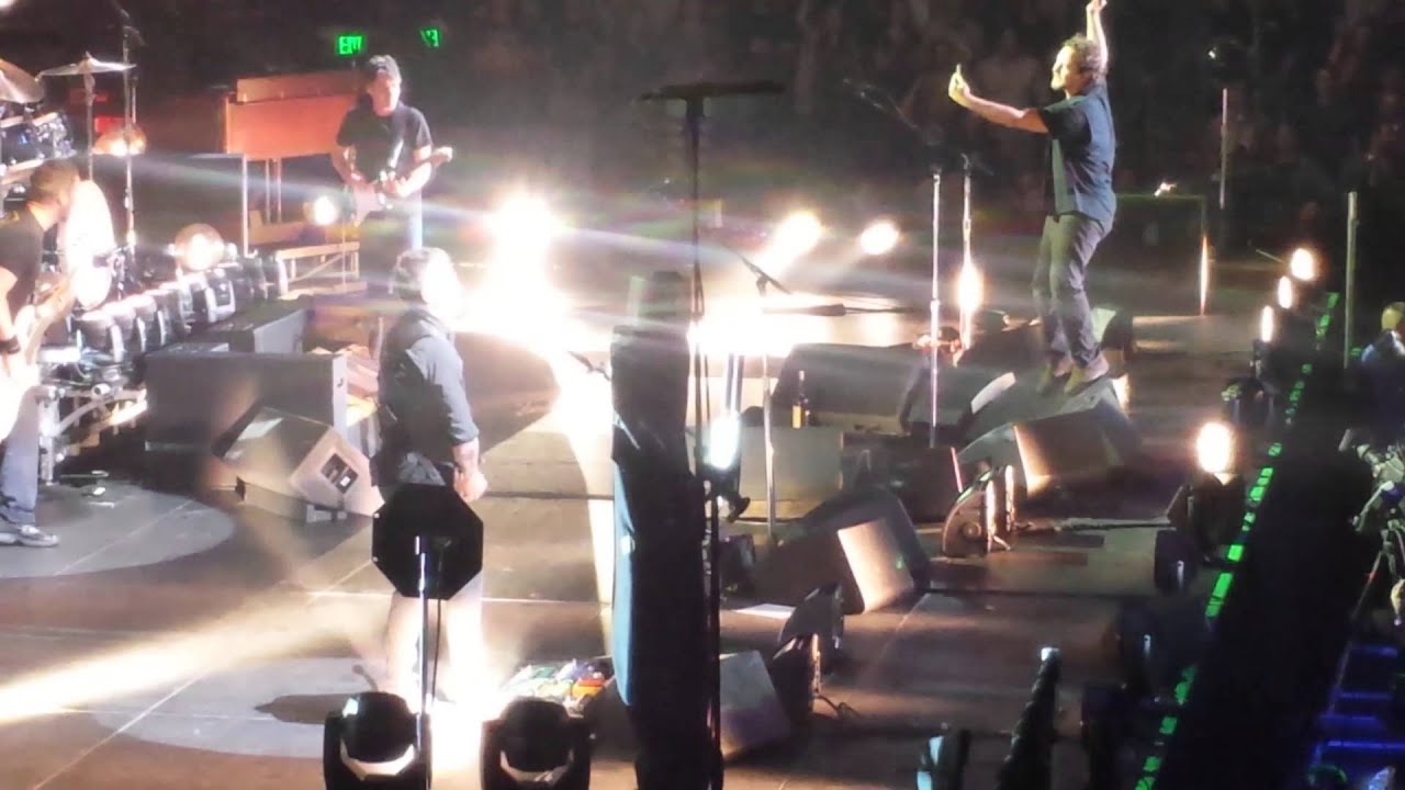 Pearl Jam Even Flow live - Denver 10-22-14