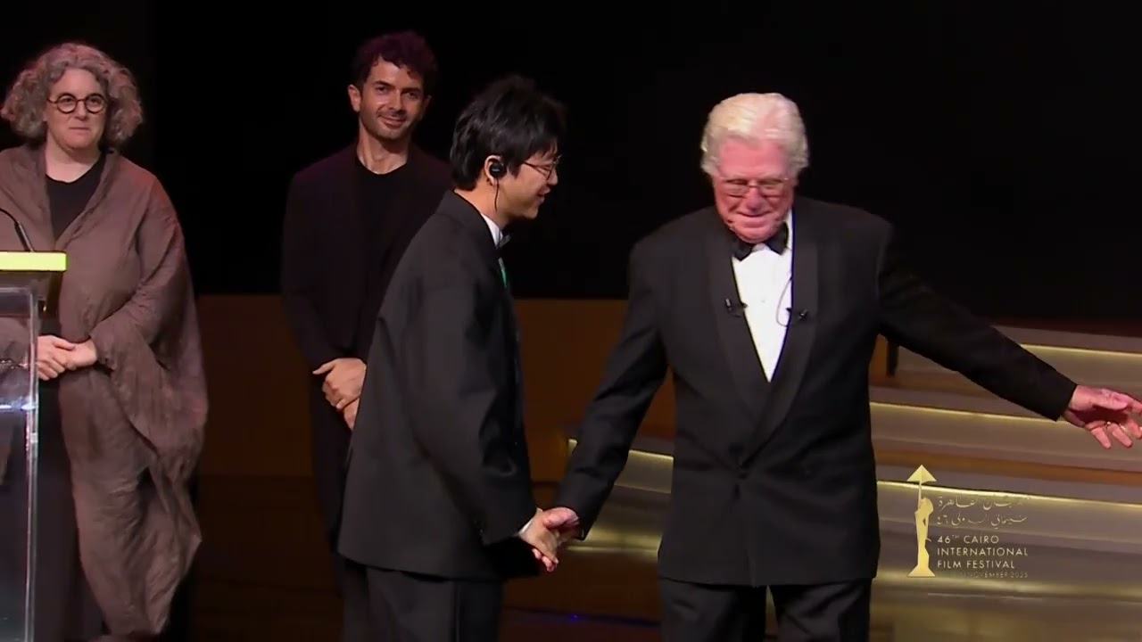 فيلم "The Botanist" للمخرج الصيني Jing Yi يفوز بجائزة أسبوع النقاد الدولي | مهرجان القاهرة 46 🎬🏆