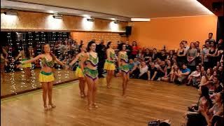 Samba lambada ladies show in Stolarna