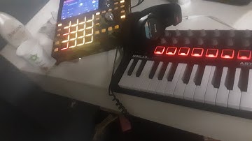 AKAI MPC ONE complete STANDALONE setup with battery pack