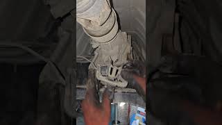 transmission mounting bush damage Toyota hilux #auto #mechanic