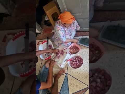 فاطمة الزهراء تقطع  في كبش العيد