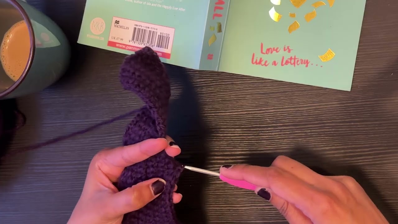 Calming crochet | home | Beginners 😍🎉