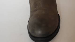 B649