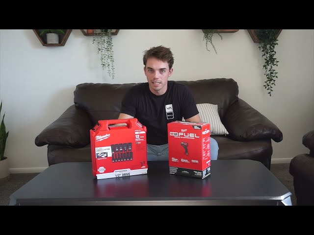 Milwaukee 1/2'' Mid-Torque and Shockwave Socket Unboxing and First Impressions class=