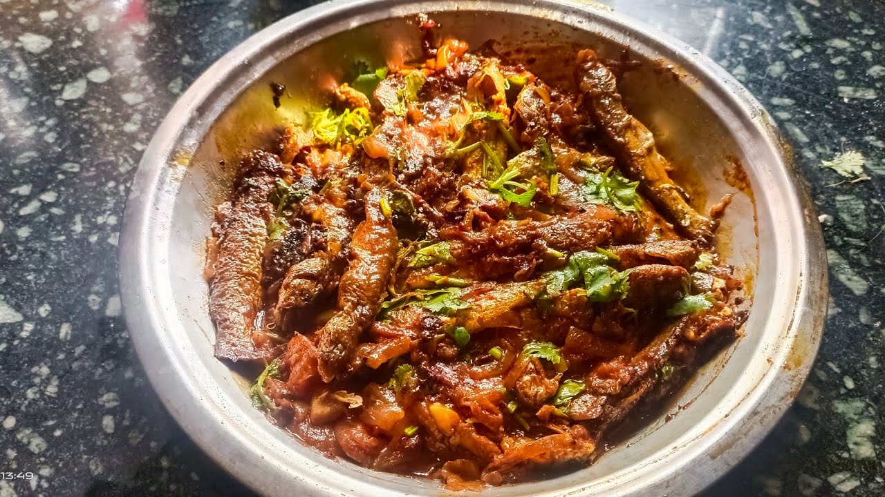 জ্যান্ত ট্যাংরা মাছের সুস্বাদু ঝাল । In The Kitchen 