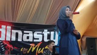 Video thumbnail of "Lagu Kerinci Ayie Mato Darah vocal Vhina l Cover Live Show"