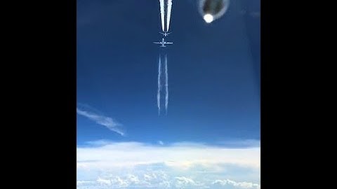 (3-60) Two planes approach each other head-on. Each has a speed of 780 km/h, and they spot each