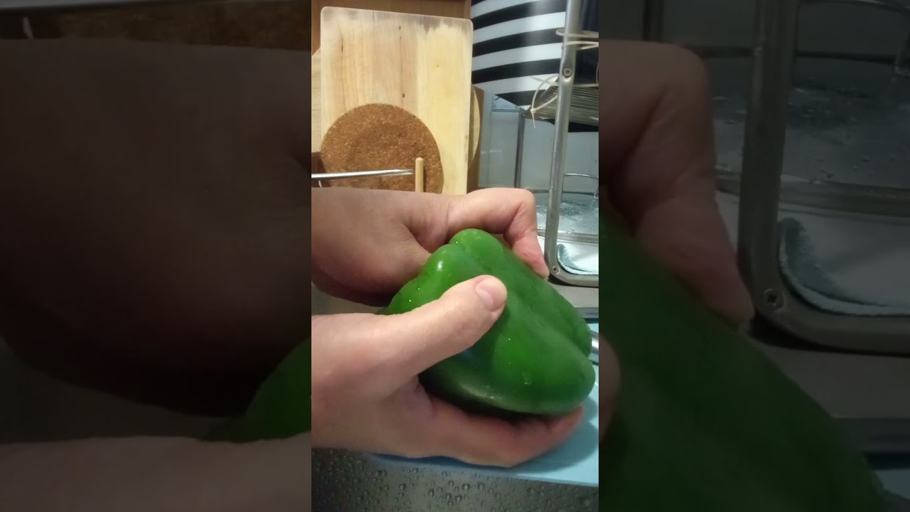 Quick tip||How to core a bell pepper? 