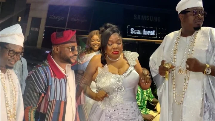SEE HOW ODUNLADE ADEKOLA, TOYIN ABRAHAM SCATTER DANCE FLOOR @ MUYIWA ADEMOLA MOVIE PREMIERE (ORI)
