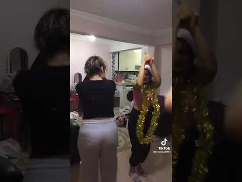 Periscope türk kızlarından twerk Show