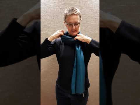 Video: Einen langen Seidenschal tragen – wikiHow