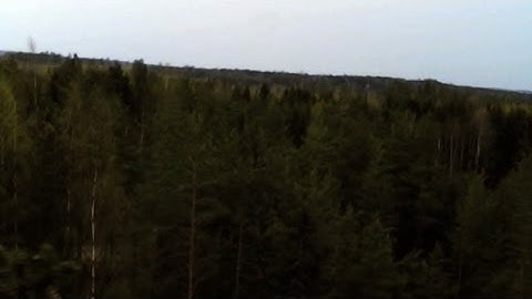 Syma X5C blown away by wind  and crash