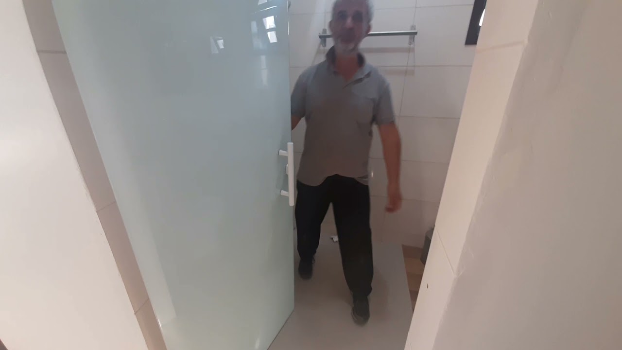 porta de vidro branca