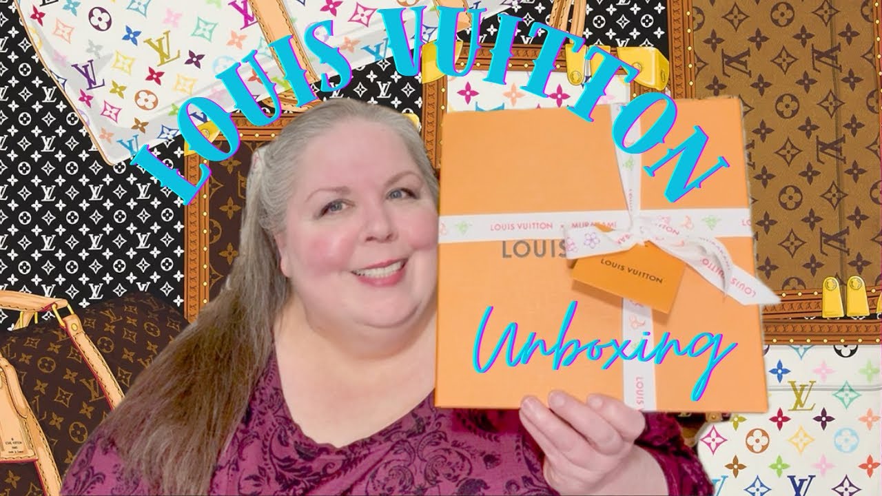 Распаковка коллекционной квадратной многоцветной коллекции LV x ™ Monogram 90.