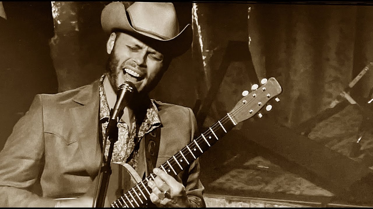 Charley Crockett - "I Need Your Love" Live @ The Fonda Theatre, Los Angeles - 12/11/22 Charley Crockett - "I Need Your Love" Live @ The Fonda Theatre, Los Angeles - 12/11/22