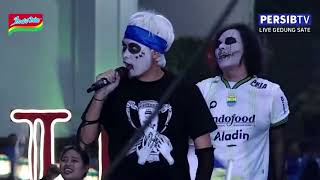 KUBURAN - WE WILL STAY BEHIND YOU - LAGU PERSIB Feat Hydro Koplo & Bobotoh • LIVE