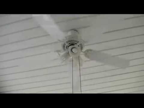 Unknown White Ceiling Fan W Replacement Plastic Blades Youtube
