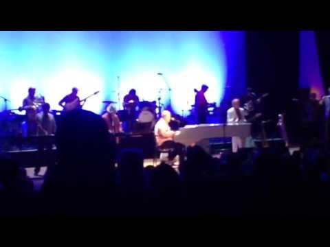 Brian Wilson "God Only Knows" Queens College - YouTube