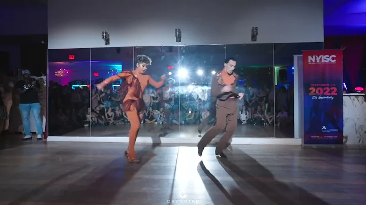 Hunter & Selena Performance | Mambonania NYC 2022