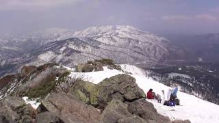 4月末の燧ヶ岳、青い空と白い雪・・・