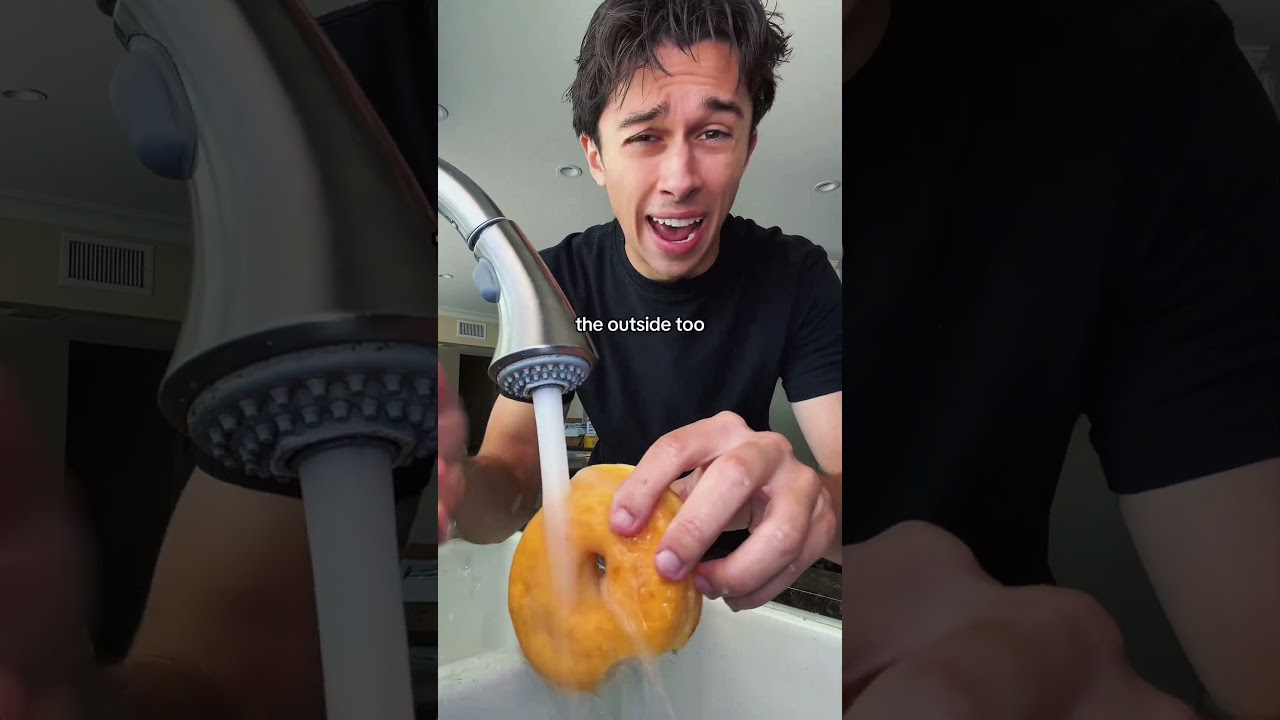 How I Eat Sugar Donuts CORRECTLY.. 🍩 #relatablestories #comedy #funnymemes